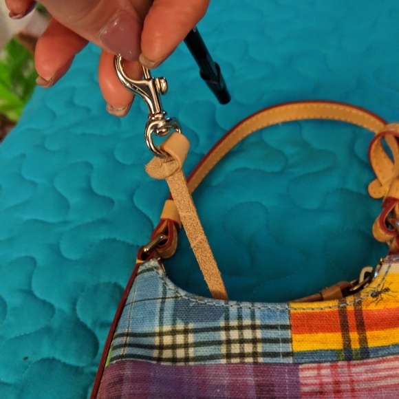 Darling bitty bag by Dooney and Bourke NWOT - Picture 5 of 8
